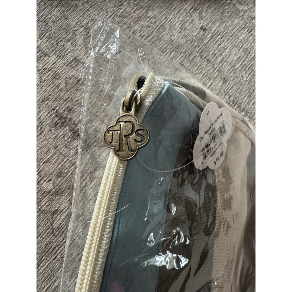 The Royal Standard Travel Bags - Picture 3 of 3